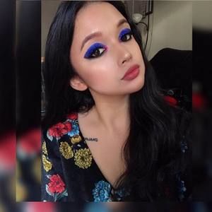 Meet your Posher, Yana